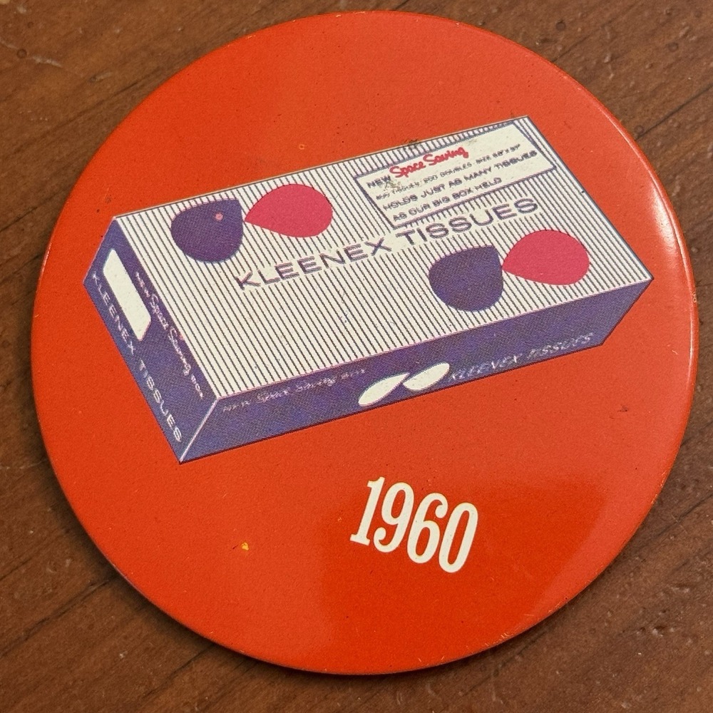 Kleenex‎ 1960 Tissue Box Vintage Pinback Button Pin Round Circle